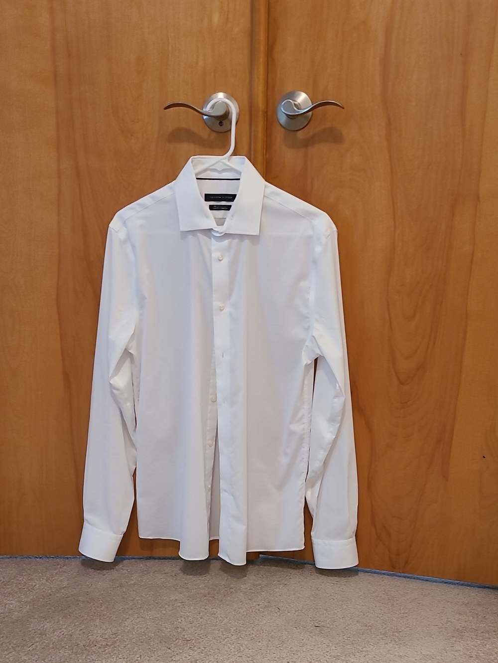 Tommy Hilfiger Men's White Dress Shirt - Classic Spread Collar